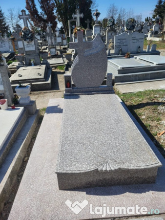Loc de veci cu 2 cripte suprapuse Cimitirul Eternitatea Iasi 