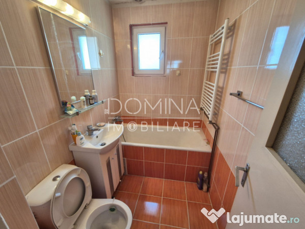 Apartament 3 camere *etaj 2 - decomandat* - str. Zambilelor