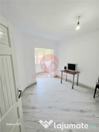 Apartament 2 Camere, Decomandat, Navodari 