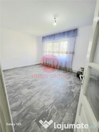 Apartament 2 Camere, Decomandat, Navodari 