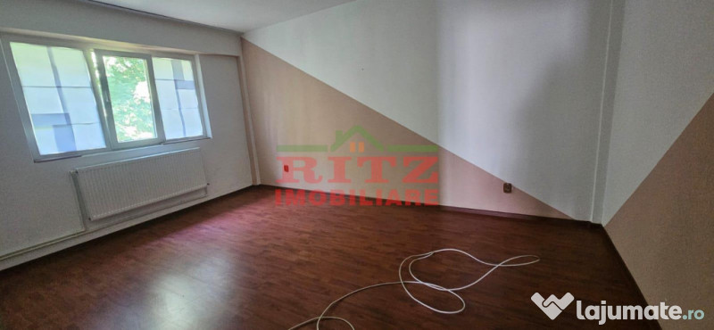 OFERTA!!! Apartament 3 camere Centru!!!!