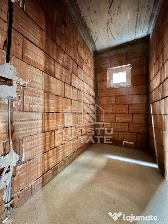 Apartament cu 2 camere si dressing decomandat in Giroc la...