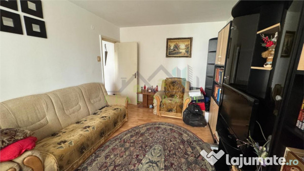 Apartament 3 camere decomandat etajul 1 Astra 