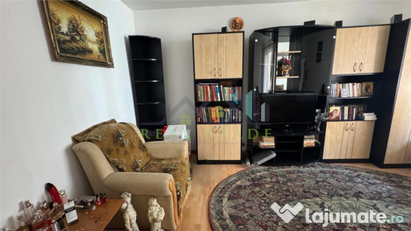 Apartament 3 camere decomandat etajul 1 Astra 