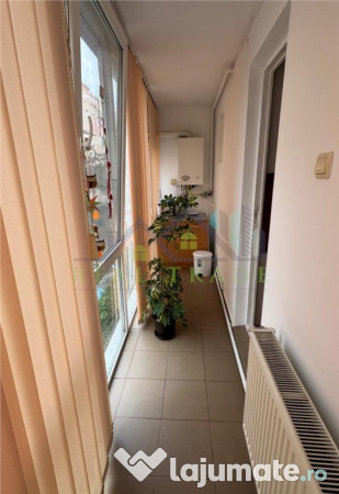 Apartament 3 camere decomandat etajul 1 Astra 