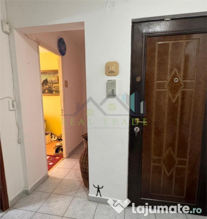 Apartament 3 camere decomandat etajul 1 Astra 