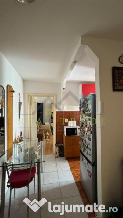 Apartament 3 camere decomandat etajul 1 Astra 