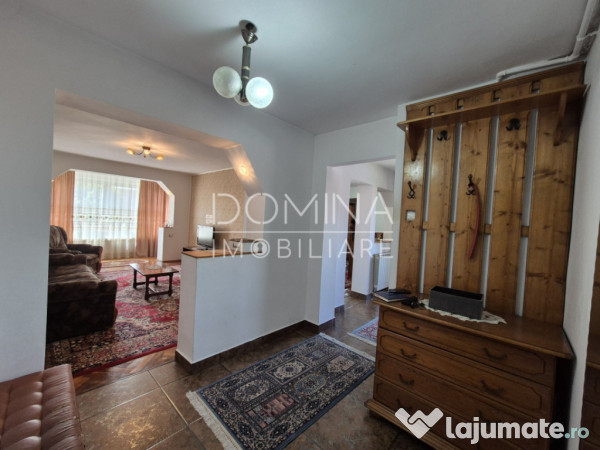 Apartament 3 camere, str. Nicolae Balcescu, zona centrala 