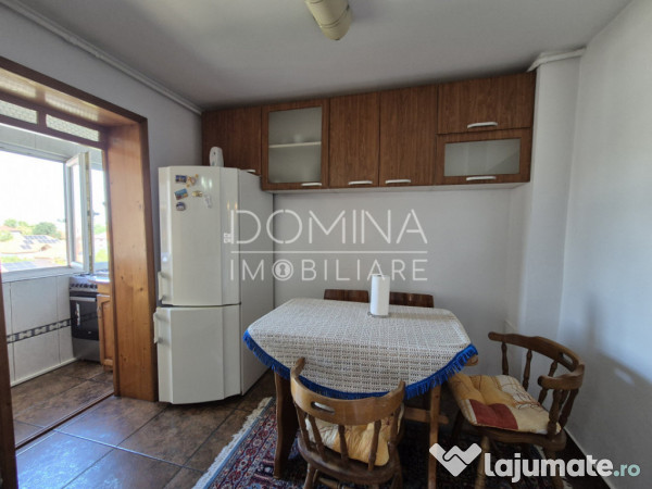 Apartament 3 camere, str. Nicolae Balcescu, zona centrala 