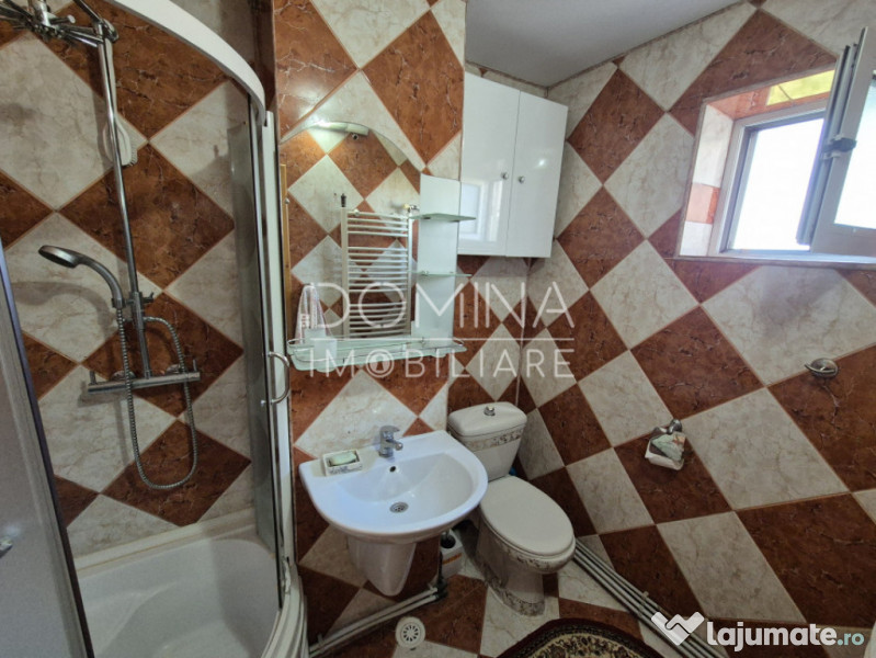 Apartament 3 camere, str. Nicolae Balcescu, zona centrala 