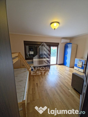 Duplex 400 mp utili, 4 parcari, pretabil birouri si locui... 