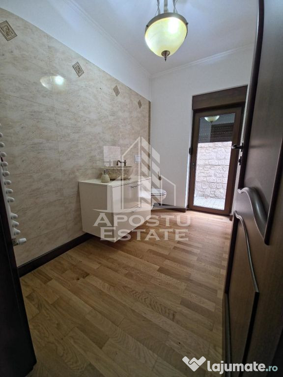 Duplex 400 mp utili, 4 parcari, pretabil birouri si locui... 