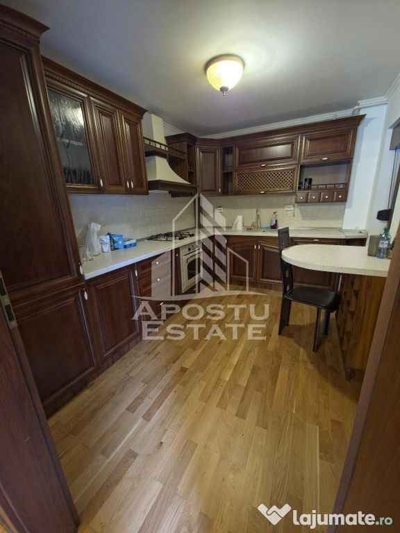 Duplex 400 mp utili, 4 parcari, pretabil birouri si locui... 