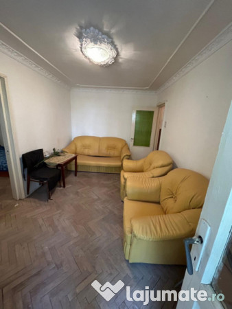 Apartament 2 camere zona Groapă 
