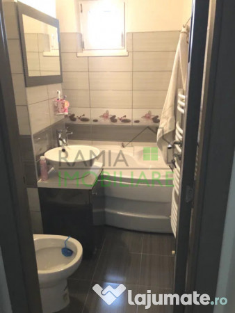 Apartament 3 camere renovat complet, mobilat și utilat – 