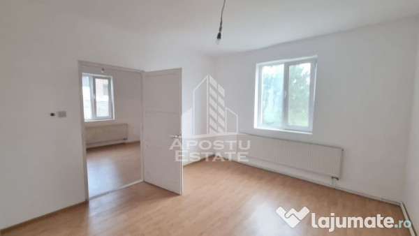 Casa individuala cu 5 camere in Giarmata 