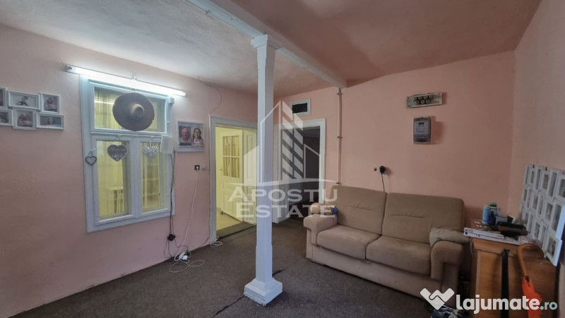 Casa individuala cu 5 camere in Giarmata 