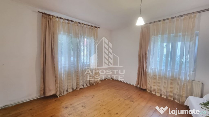 Casa individuala cu 5 camere in Giarmata 