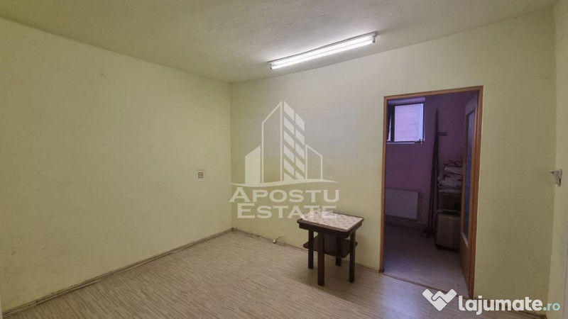 Casa individuala cu 5 camere in Giarmata 