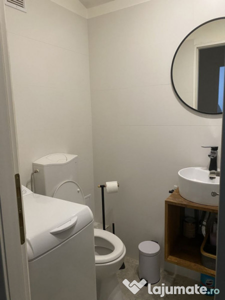 Garsoniera etaj intermediar, bloc de apartamente Astra 