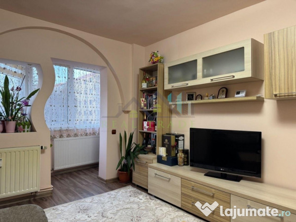 Apartament 3 camere decomandat etajul 1 zona Garii 