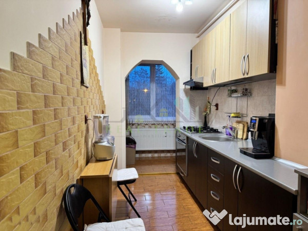 Apartament 3 camere decomandat etajul 1 zona Garii 