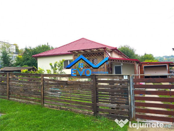 Casa de inchiriat, 2 dormitoare , curte 500 mp , Uricani-Mir 