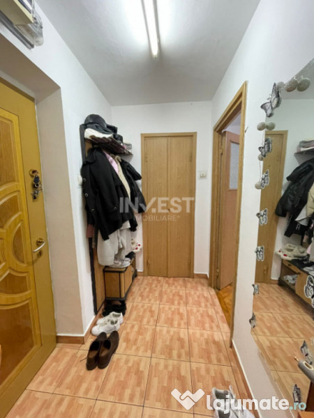 Apartament 2 camere-Podu Ros-Piata Nicolina-etaj intermediar
