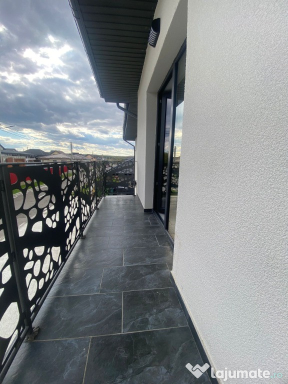 Apartament 2 camere semidecomandat, 65mp, prima închiriere