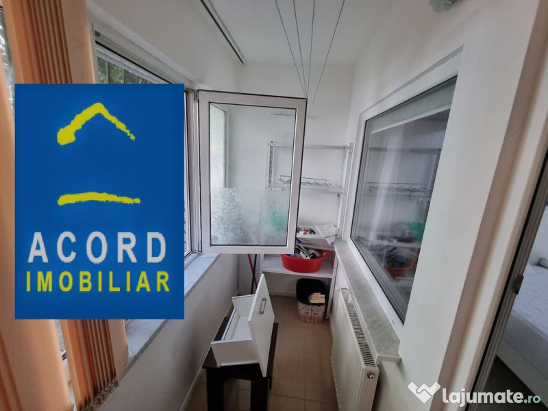 Capitol-apartament 3 camere decomandat finisat modern