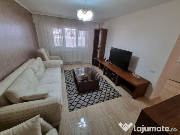 Capitol-apartament 3 camere decomandat finisat modern