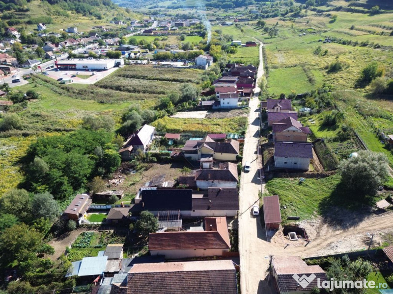 Teren intravilan Medias- zona Mosnei 