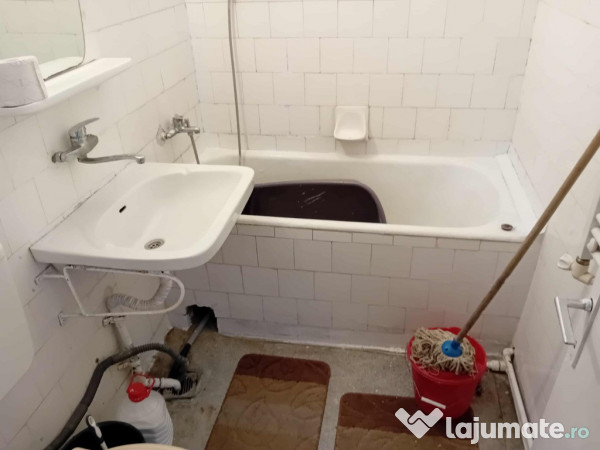 Ap 2 cam Aleea Ulmilor troita 50mp etaj 4Centrala termopan termoizolat