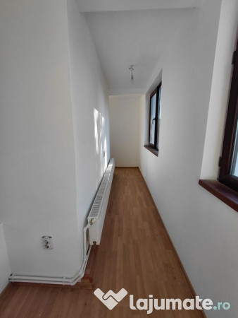 De vânzare – Casă D+P+2E+M în zona ultracentrală id... 