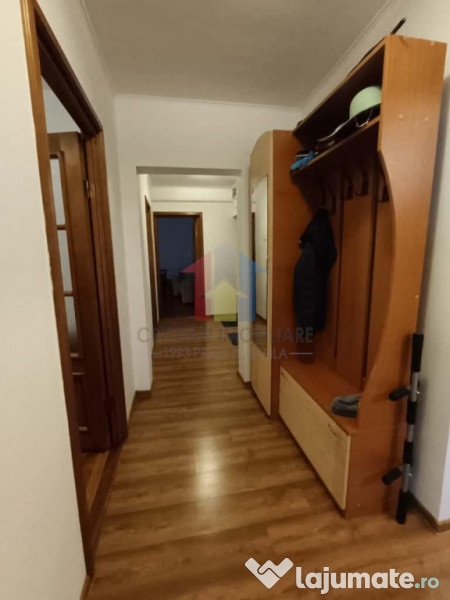 LIBER 3 camere, parter cu balcon 14 m, Semimobilat, Garii