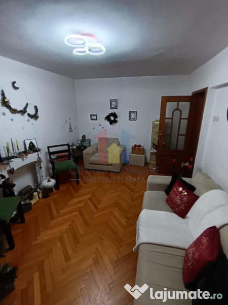 LIBER 3 camere, parter cu balcon 14 m, Semimobilat, Garii