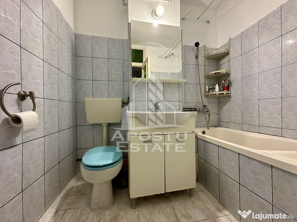 Apartament cu doua camere, centrala proprie, zona Dambovita 