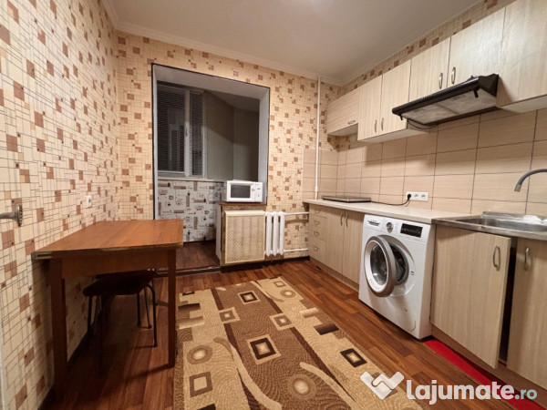 Garsoniera de inchiriat in zona 1 Decembrie 