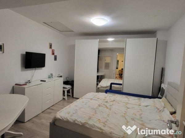 Casa, 4 camere,constructie 1970,teren 259mp,Bucurestii Noi,215.000euro 