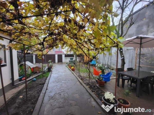 Casa, 4 camere,constructie 1970,teren 259mp,Bucurestii Noi,215.000euro 