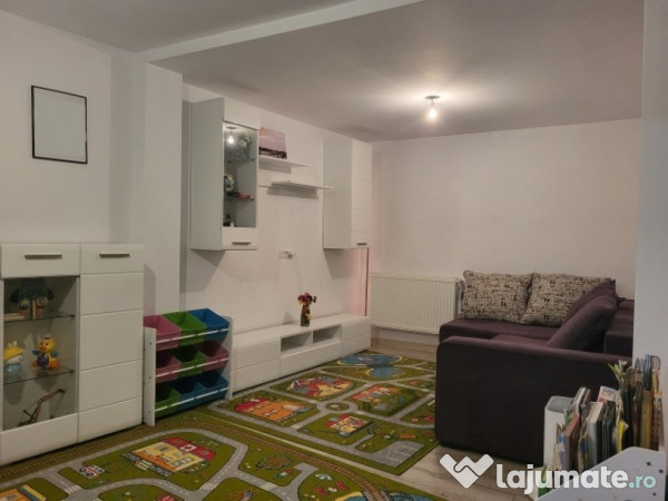 Casa, 4 camere,constructie 1970,teren 259mp,Bucurestii Noi,215.000euro 