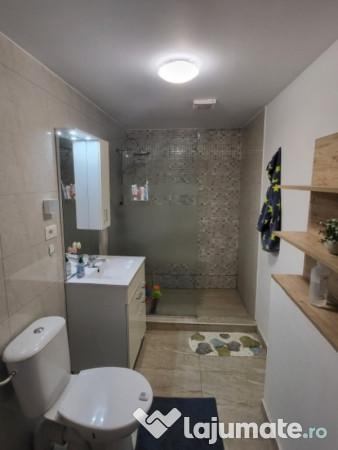 Casa, 4 camere,constructie 1970,teren 259mp,Bucurestii Noi,215.000euro 