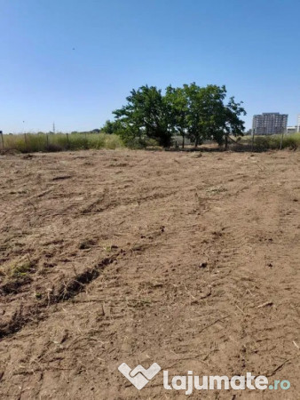 Teren Km5 Veterani -partea cu parcul