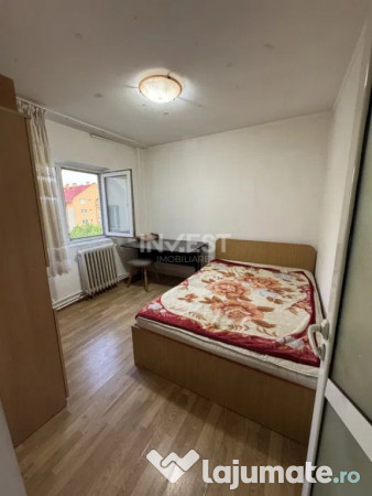 Apartament de vanzare, 3 camere, zona Pacurari - Toma Cozma, 