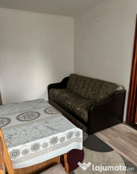 Două camere Tatarasi vis-a-vis de parcul Ciurchi 