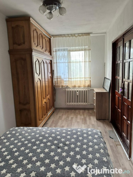 Două camere Tatarasi vis-a-vis de parcul Ciurchi 