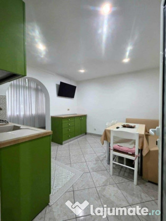 Vand apartament 2 camere ultracentral