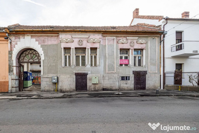 Proiect de clinică sau birouri în centru – casă cu d...