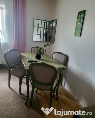 Apartament 2 camere decomandat,zona Stejarului