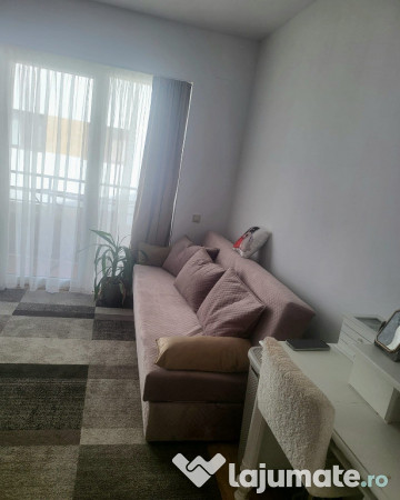 Apartament 2 camere decomandat,zona Stejarului